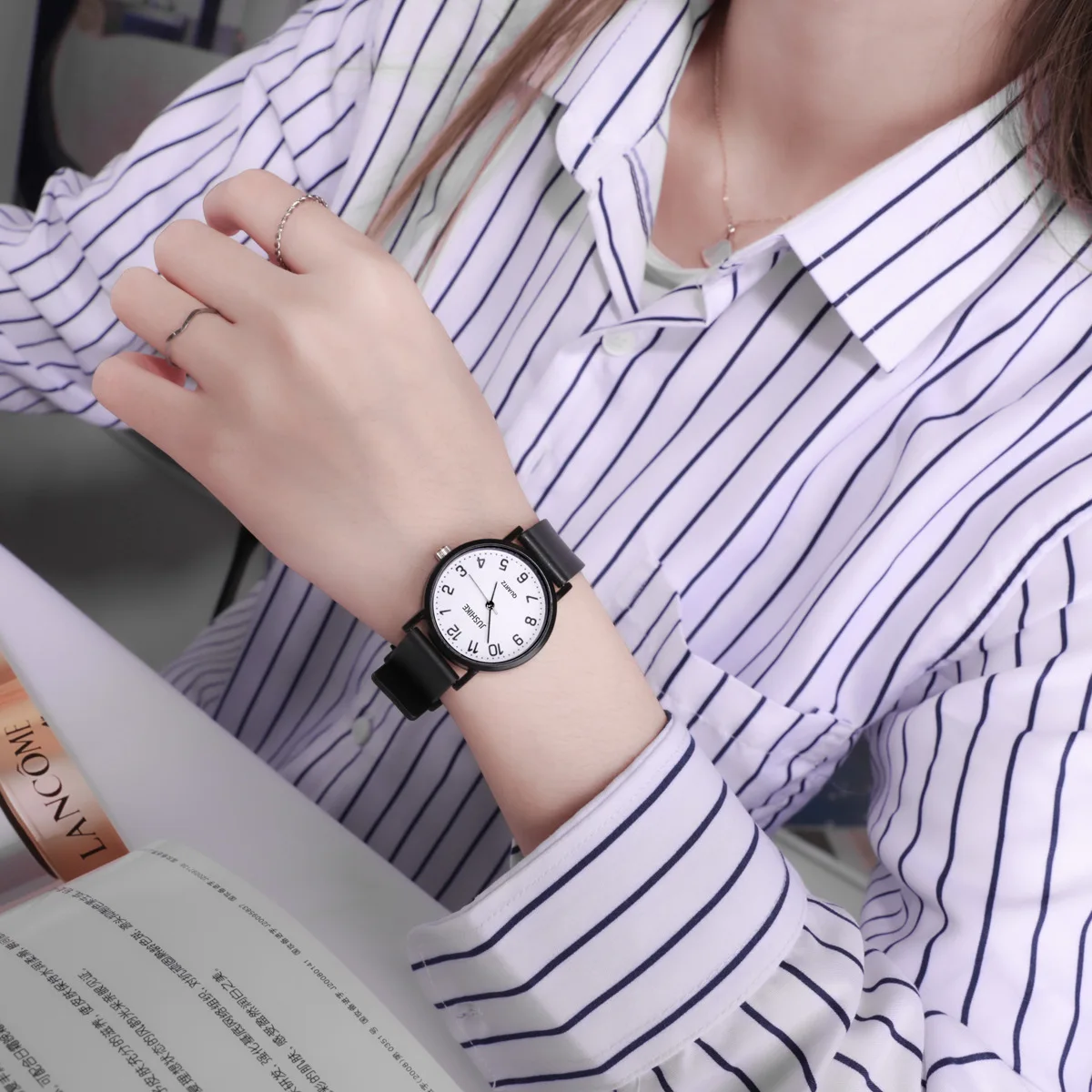 Simples relógio preto relógios - Silicone Band Women avaliação e preço